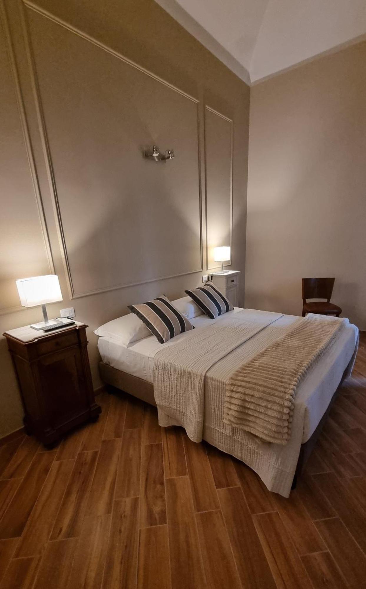 Villa Dimora Largo Silvestro Dell'Aquila- Centro Storico Esterno foto