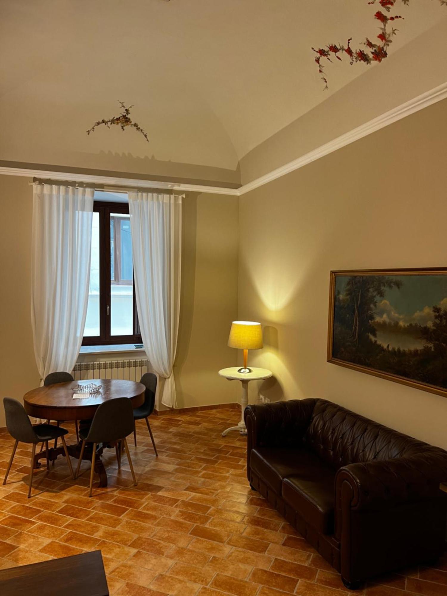 Villa Dimora Largo Silvestro Dell'Aquila- Centro Storico Esterno foto